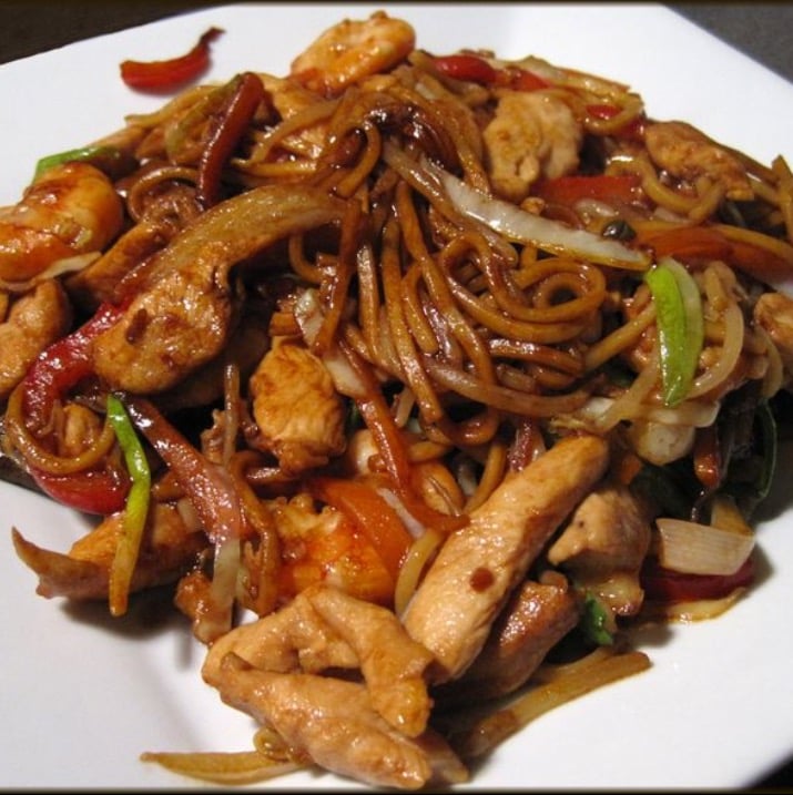 38. House Special Lo Mein