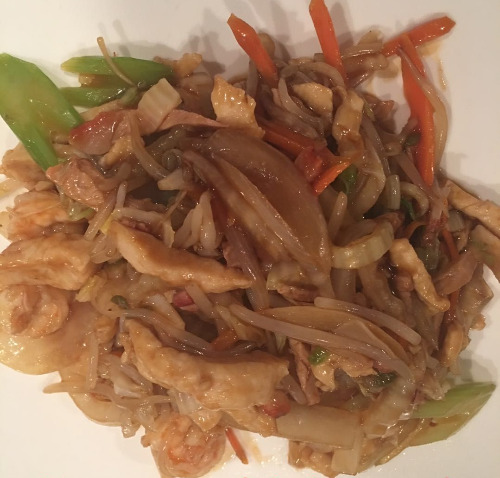 4. House Special Chow Mein