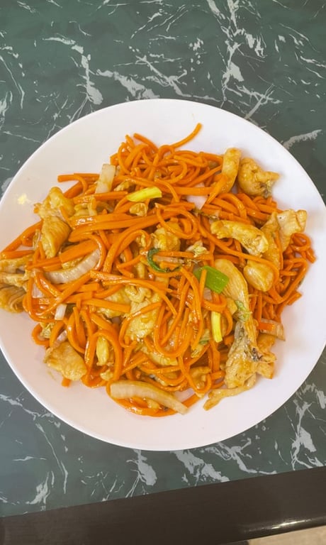 25. Chicken Lo Mein