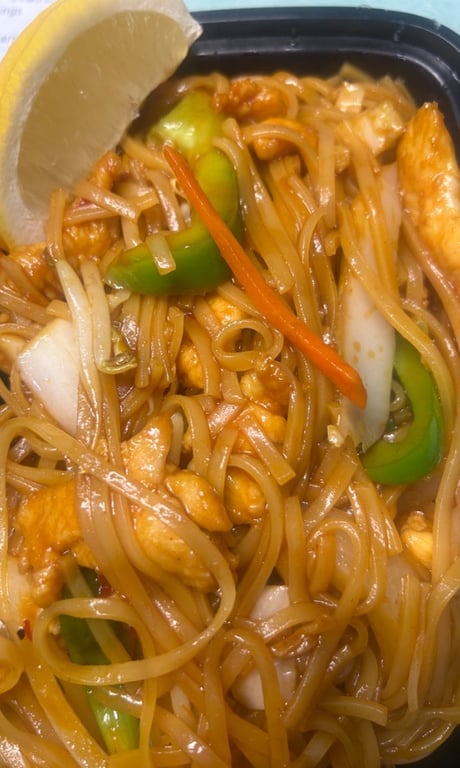 Pad Thai with Peanuts (Re)