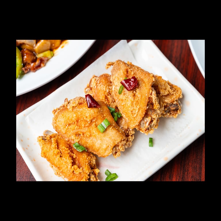 A5. Salt & Pepper Chicken Wings