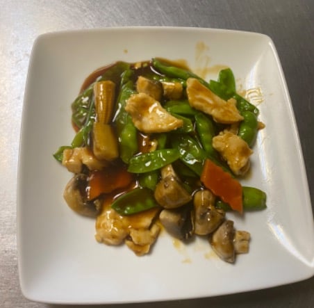 31. Chicken w. Snow Peas