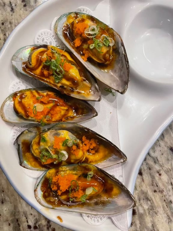 Baked Mussels (5 pcs)