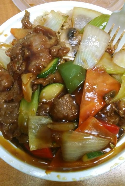 Beef w. Oyster Sauce 蚝油牛