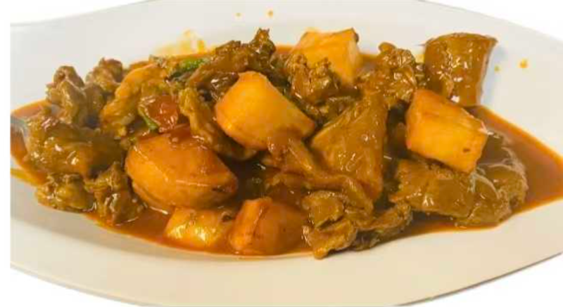 Braised Beef with Potatoes 土豆烟牛肉
