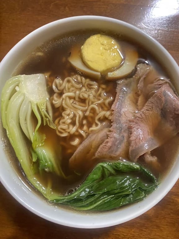 D5. Braised Beef Noodle Soup