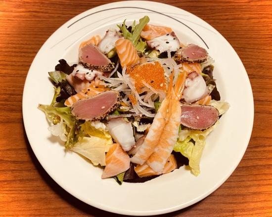 Sashimi Salad Image