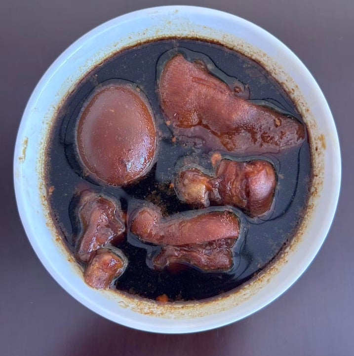 甜醋猪脚姜 Pork Trotters and Ginger Stew