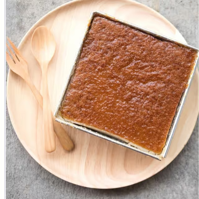 Khanom Mo Kaeng (Taro Custard)