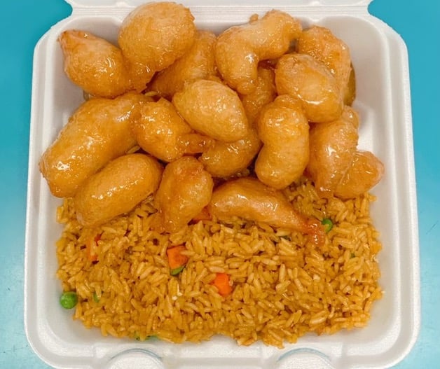 C20. Boneless Honey Chicken 蜜几