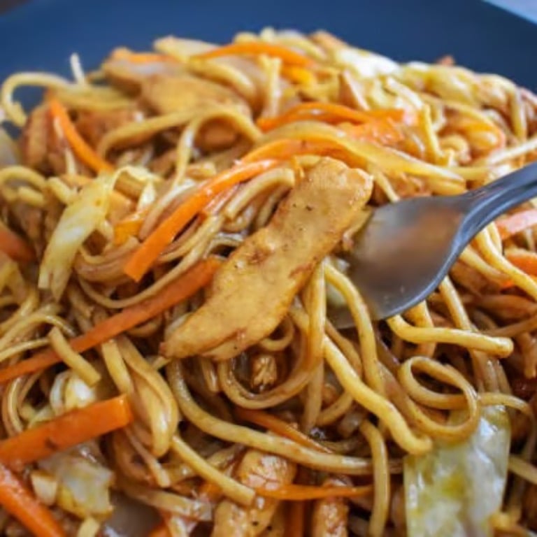 Chicken Lo Mein