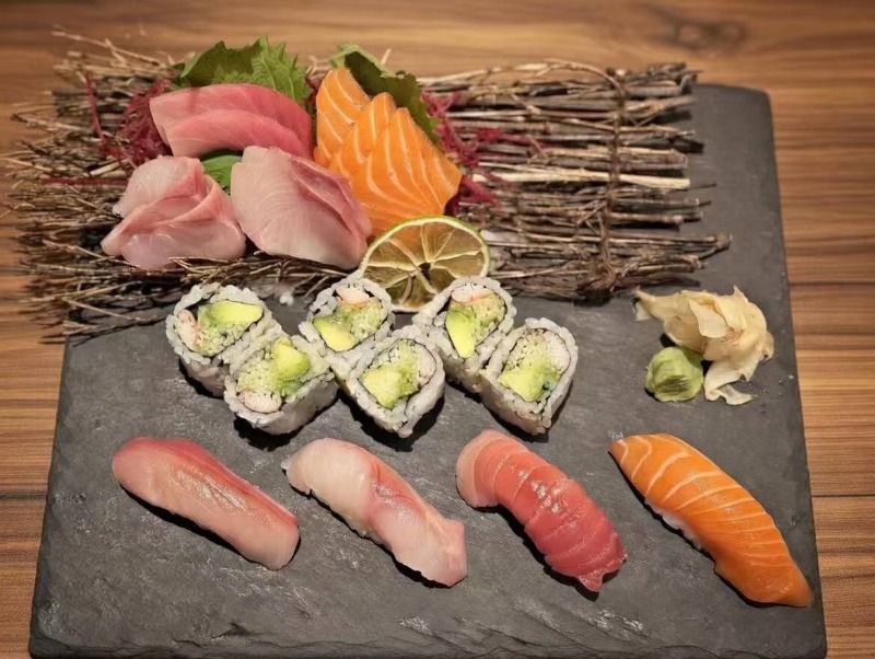 Sushi Sashimi Combo Lunch Special