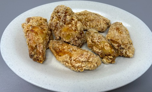 A8. Garlic Wings (6)