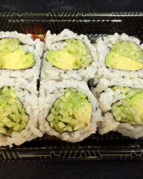 33. Avocado & Cucumber Roll