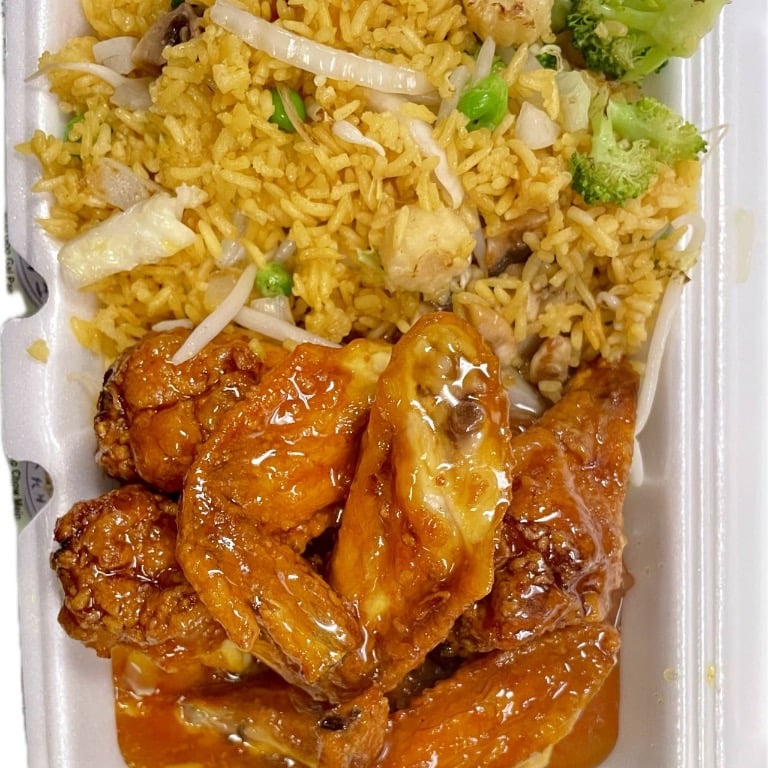 D2. Wings w. Honey Sauce (8 Halves)
