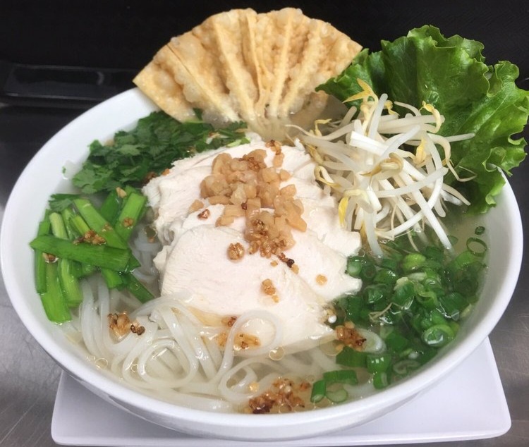 PK105. White Meat Chicken Rice Noodle Soup Image