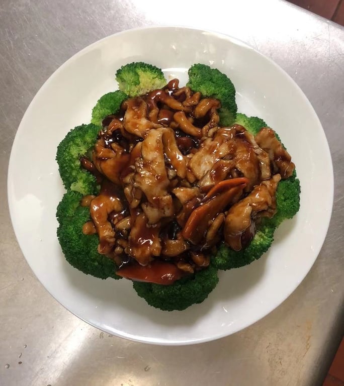 103. Chicken with Broccoli 芥蘭鸡 Image