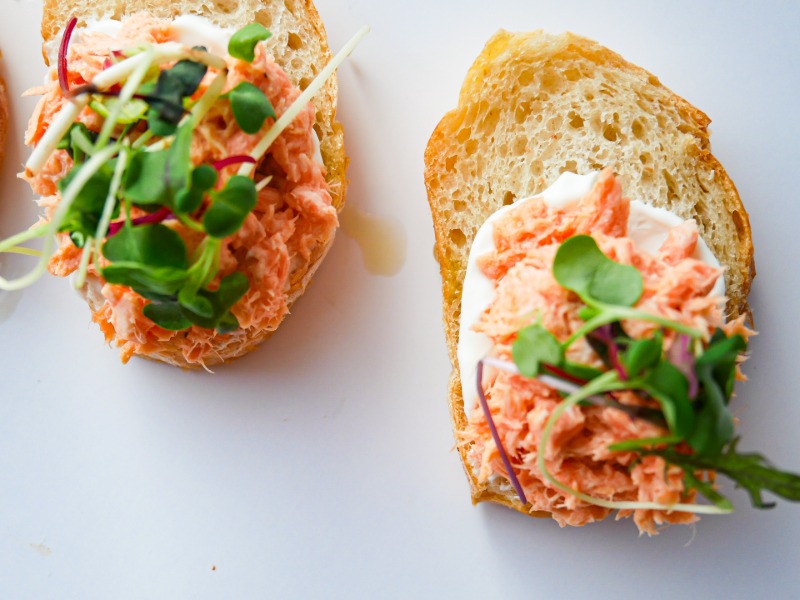 Crostinis saumon fumé