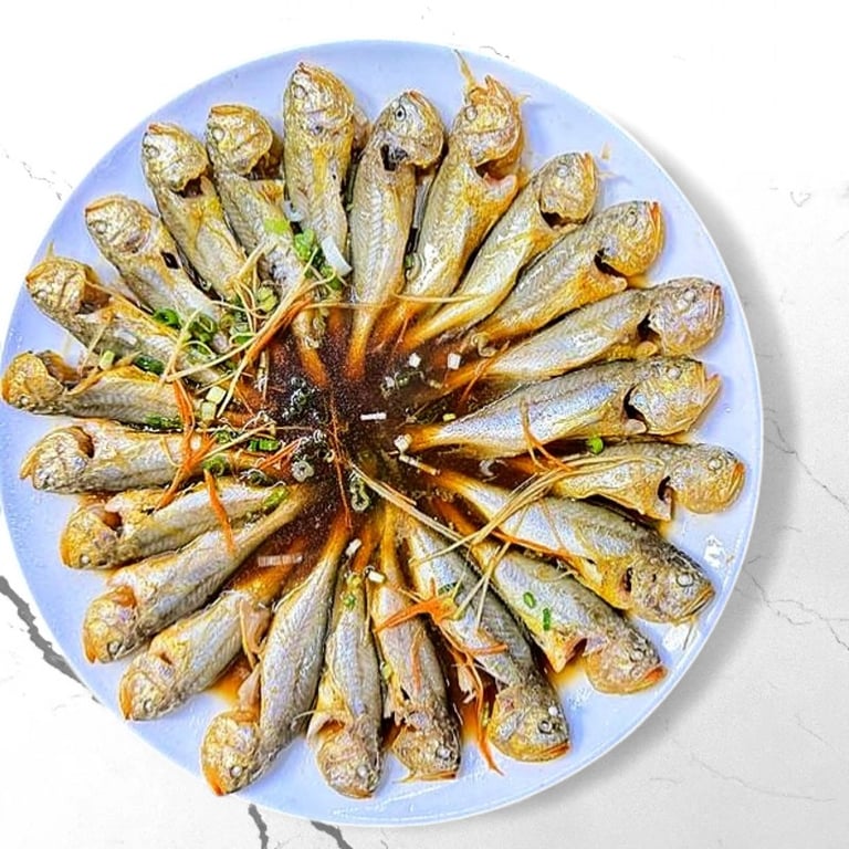 清蒸黄梅鱼 Steamed Yellow Fish
