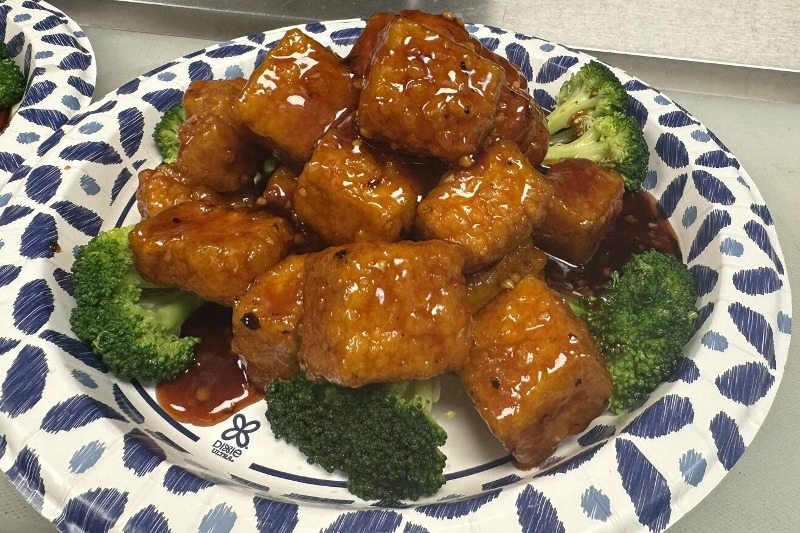 101b. General Tso's Bean Curd