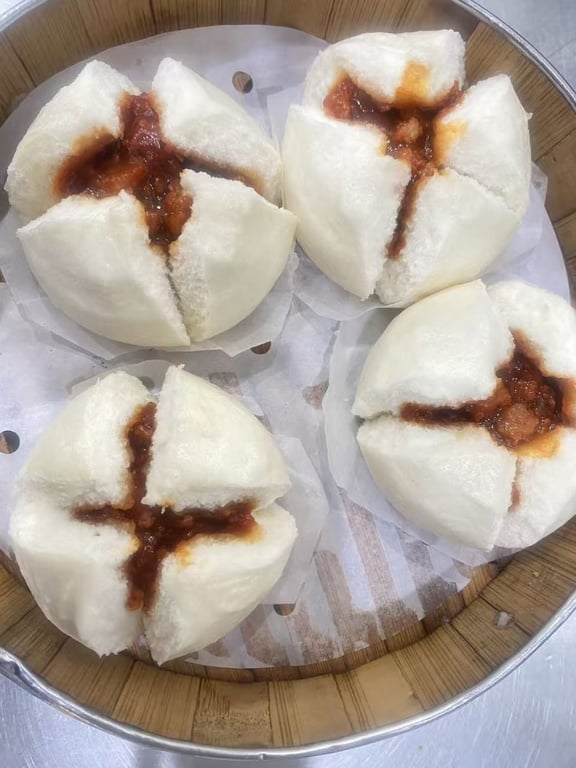 A6. Steamed BBQ Pork Buns (4 pcs)
