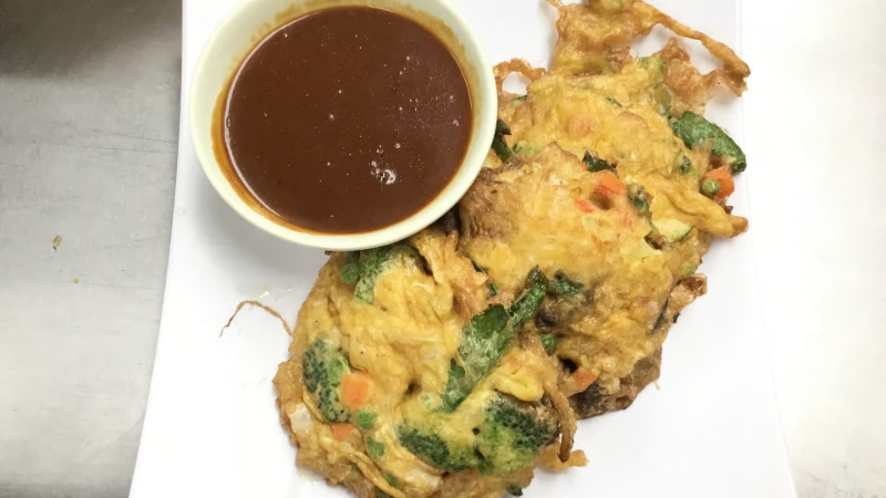 N1. Vegetable Egg Foo Young 菜蓉蛋