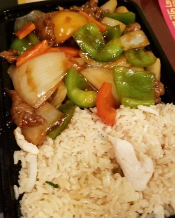 L 8. Pepper Steak w. Onion