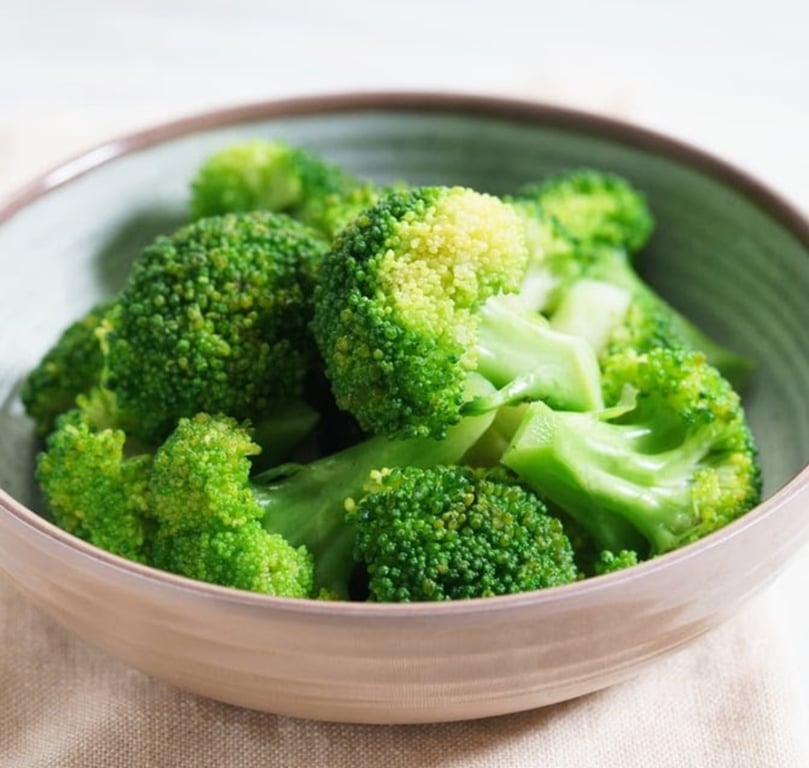 水煮芥兰 <br> Steamed Broccoli