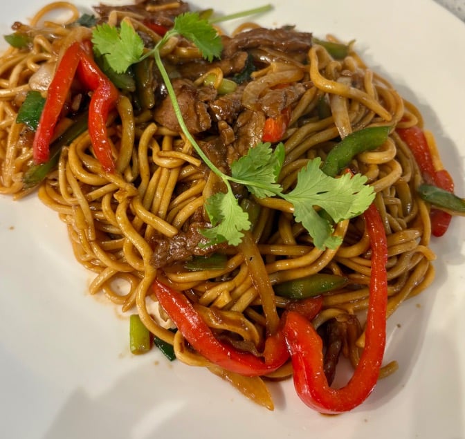 Mongolian Beef Stir-fried Noodle