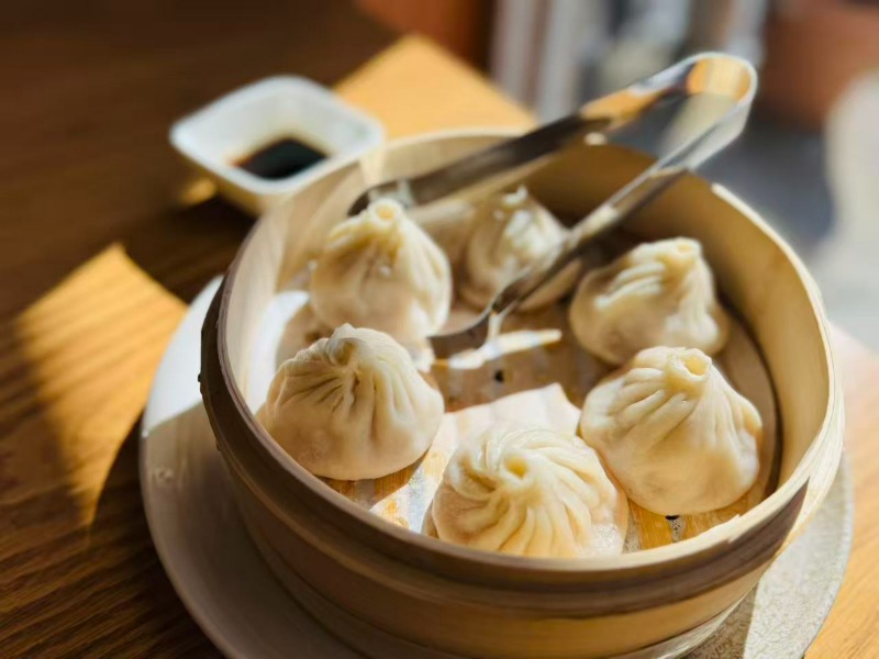 D1. Steamed Shanghai Bun (6 pcs)