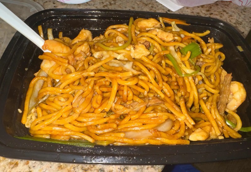 O7. Combination Lo Mein 大杂烩捞面