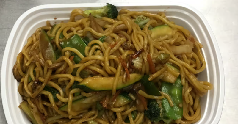 O2. Vegetable Lo Mein 菜捞面