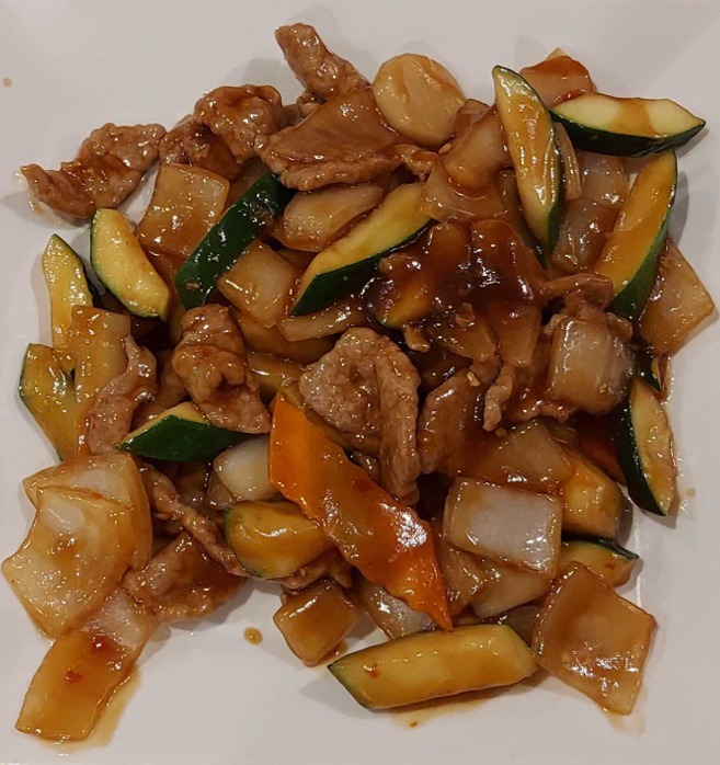 辣子牛 B8. Spicy Beef Image