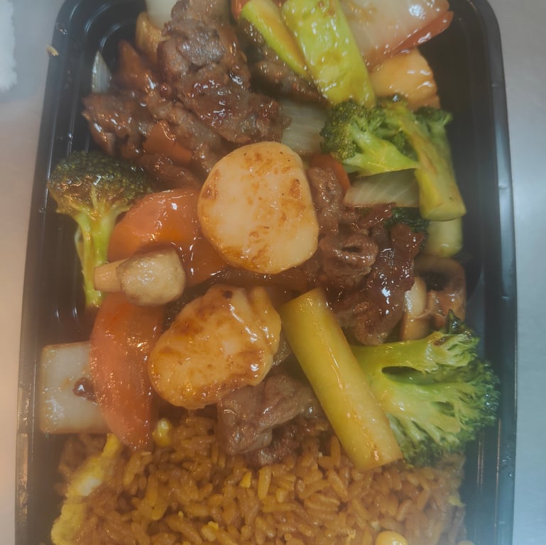 H13. Hibachi Scallop & Steak