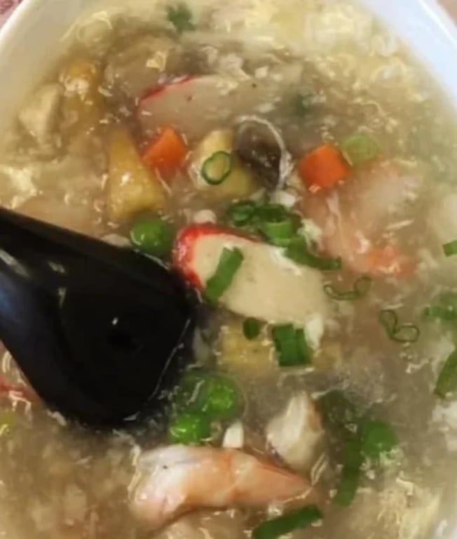 P6. Shrimp w. Lobster Sauce 虾龙煳