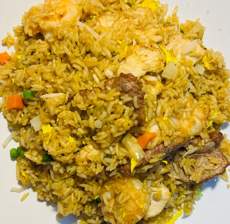 FR4. House Combo Fried Rice 本楼炒饭