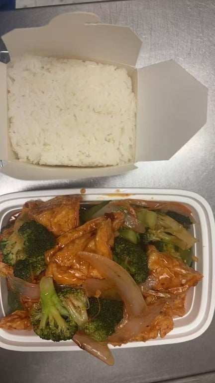 137. Bean Curd w. Garlic Sauce