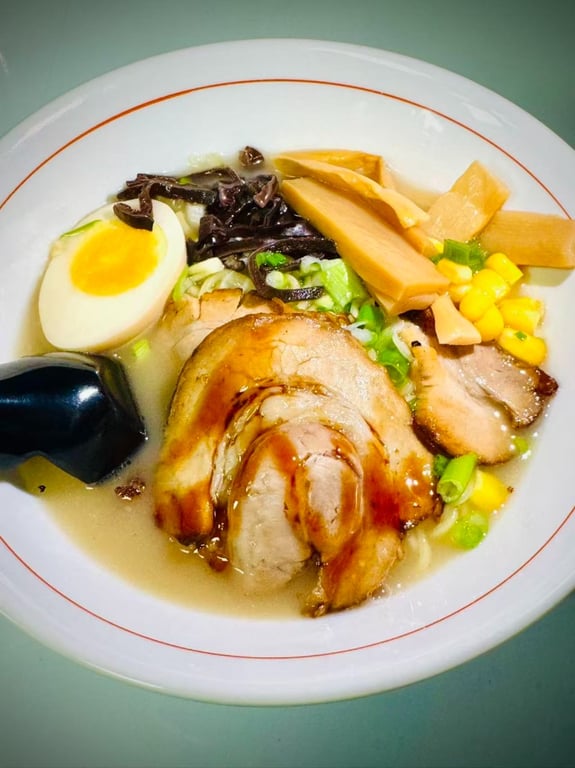 N5. Tonkotsu Japanese Ramen