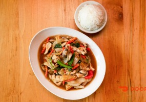Chicken Pad Khing (Ginger)