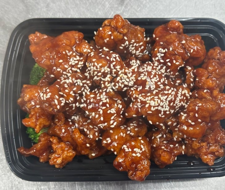H15. 芝麻白鸡 White Meat Sesame Chicken