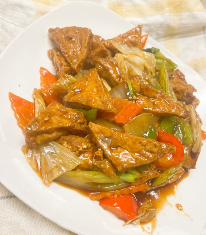 8. Fried Tofu w. Vegetables Family Style 家常豆腐