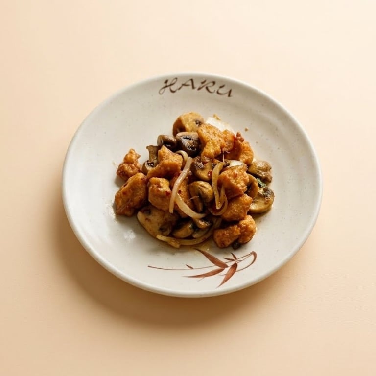 60. Hot & Spicy Mushroom Chicken<br>辣蘑菇鸡