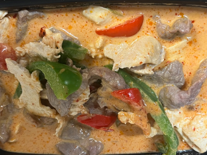 R11. Yellow Curry Rice*