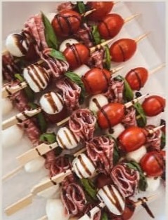 Brochettes Bocconcini et Charcuterie