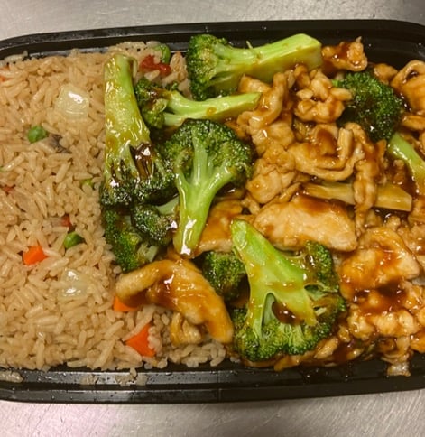 C3. Chicken w. Broccoli