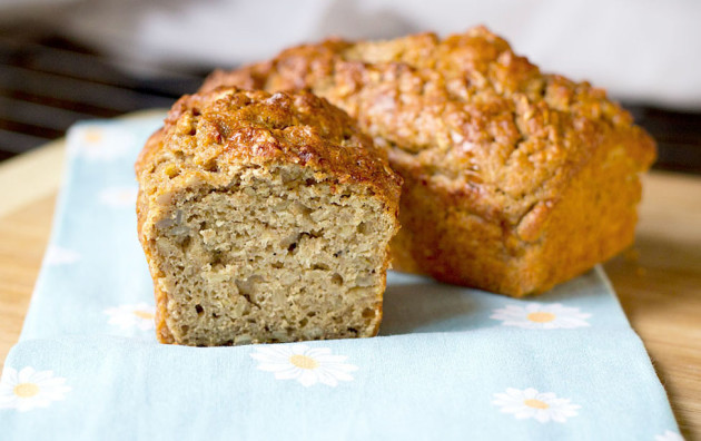 Mini Banana-Nut Bread Image