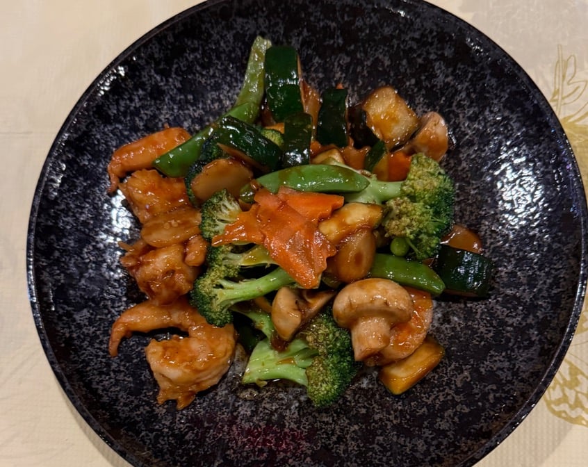 L8. Shrimp w. Assorted Vegetables (Lunch)
