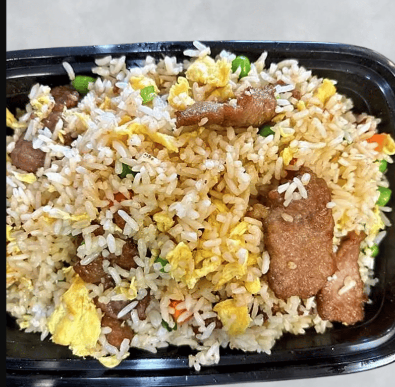 23. 牛肉炒饭 Beef Fried Rice