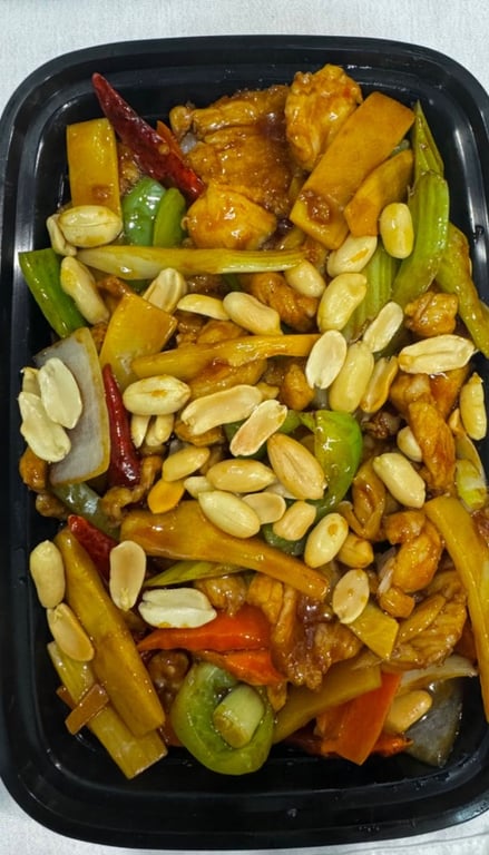 Kung Pao Chicken with Peanuts (SC)