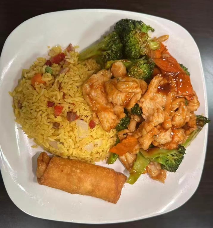 C15. Chicken w. Broccoli